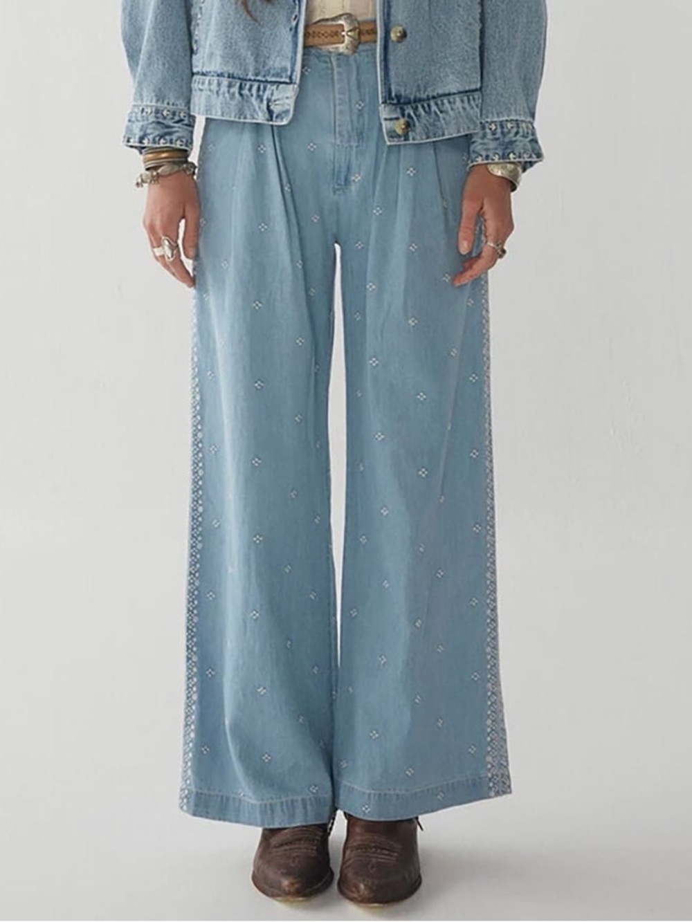 Maison Hotel Light Blue Women's Wide-Leg Jeans